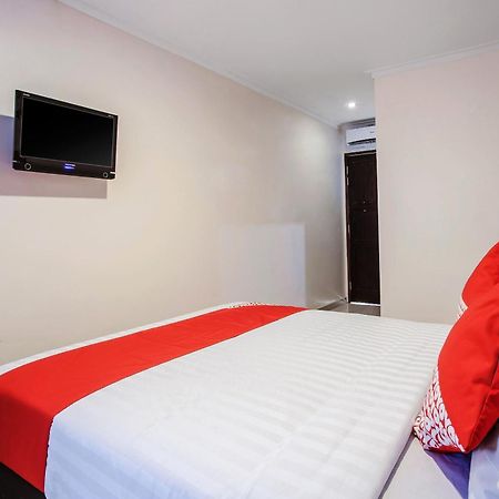 Super Oyo Capital O 134 Lg Residence Surabaya Esterno foto