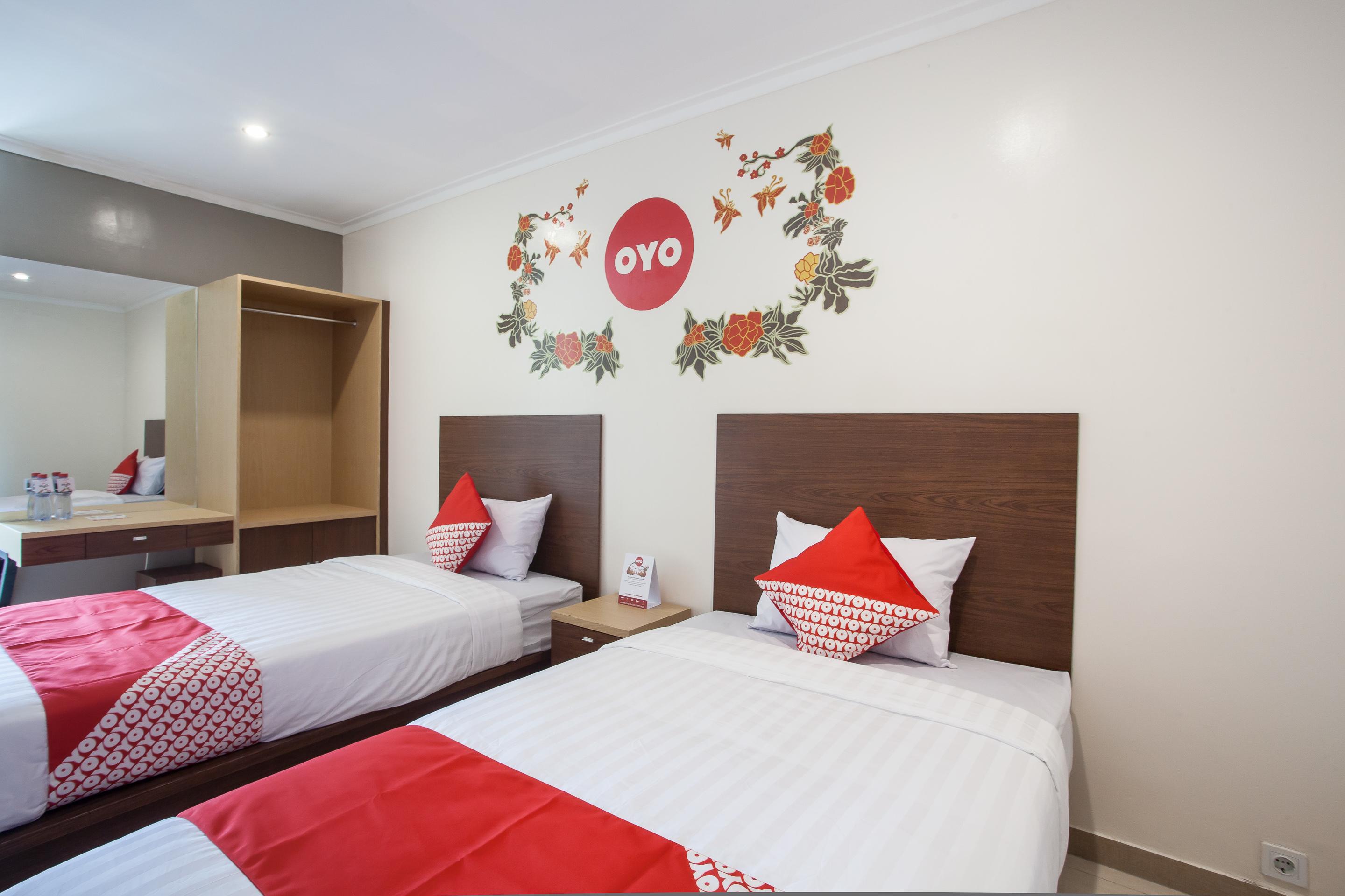 Super Oyo Capital O 134 Lg Residence Surabaya Esterno foto